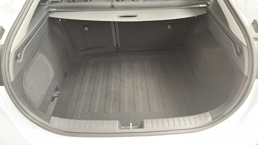 Hyundai Ioniq 1.6 GDi Premium Hybrid