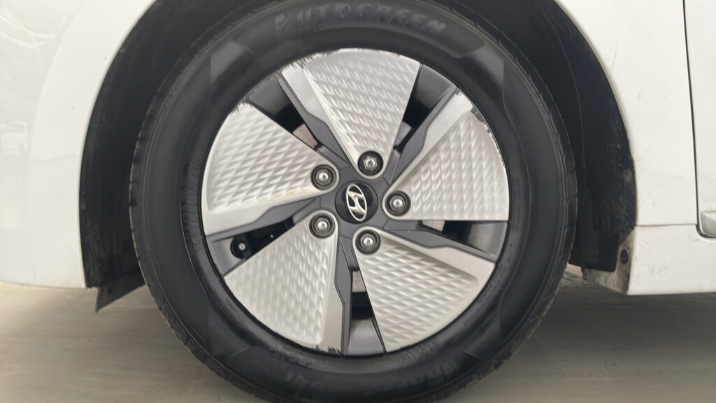 Hyundai Ioniq 1.6 GDi Premium Hybrid