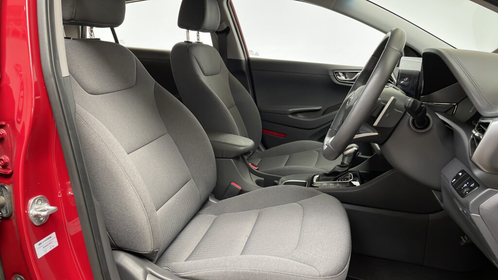 Hyundai Ioniq 1.6 GDi Premium Hybrid DCT