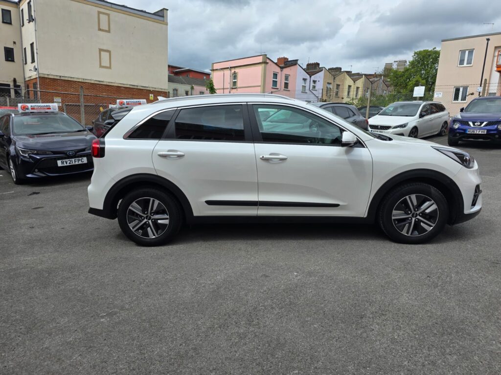 KIA Niro 1.6 GDi (104) Hybrid 2